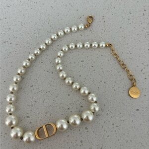 Christian Dior Pearl 30 Montaigne Choker Necklace Gold with original box